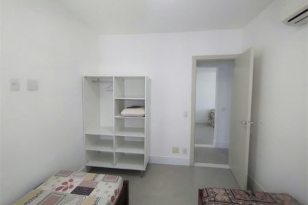 Apartamento Residencial à venda, Jardim Astúrias, Guarujá - AP0683.