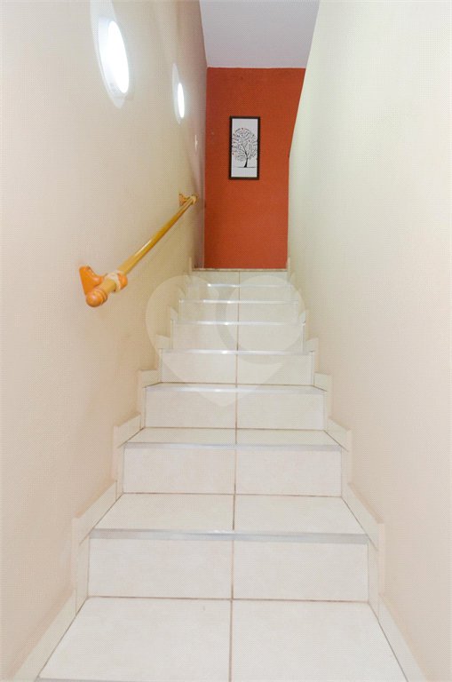 Casa à venda com 4 quartos, sendo 1 suíte, em Jardim Nova Taboão, Guarulhos, SP