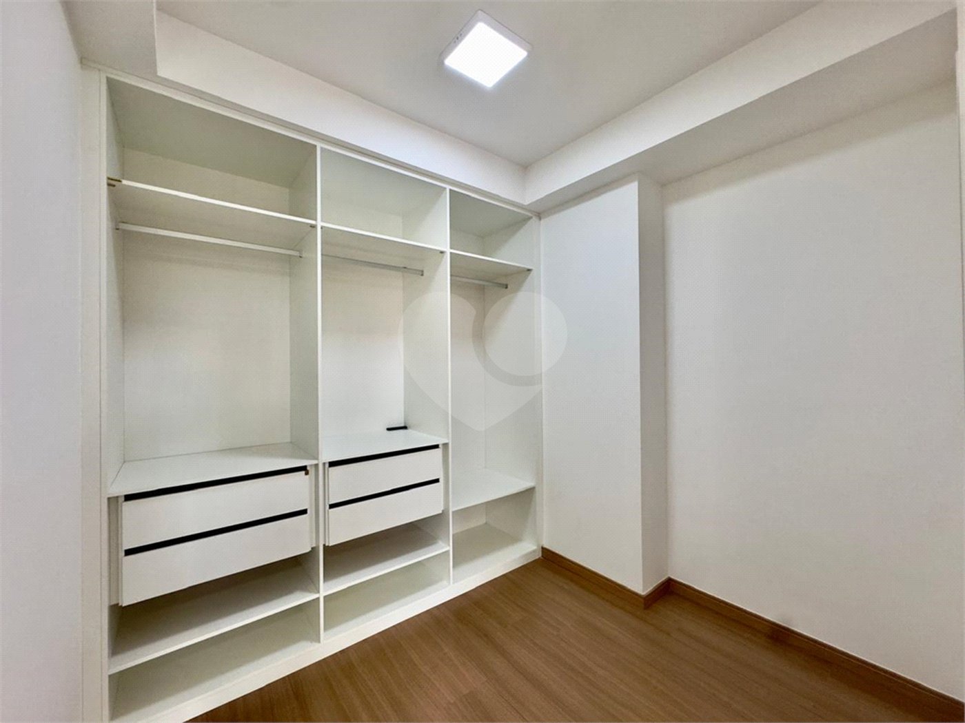 Apartamento à venda ou para alugar com 2 suítes em Jardim Faculdade, Sorocaba, SP