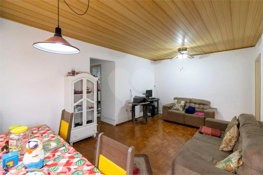 Casa à venda com 170m², 3 quartos e 2 vagas