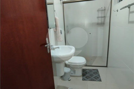 Casa à venda com 2 quartos no condomínio Casa Geminada, São Paulo - SP