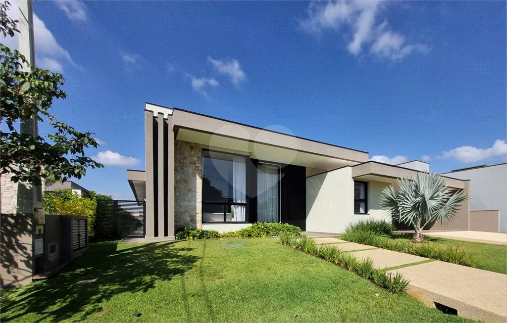 Casa à venda com 4 suítes no condomínio Xapada Park Ytu, Itu - SP