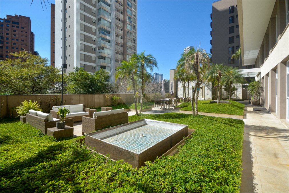 Apartamento à venda com 3 suítes em Jardim Fonte do Morumbi, São Paulo, SP