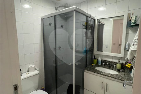 Apartamento mobiliado com 2 dormitórios e vaga na Vila Mariana