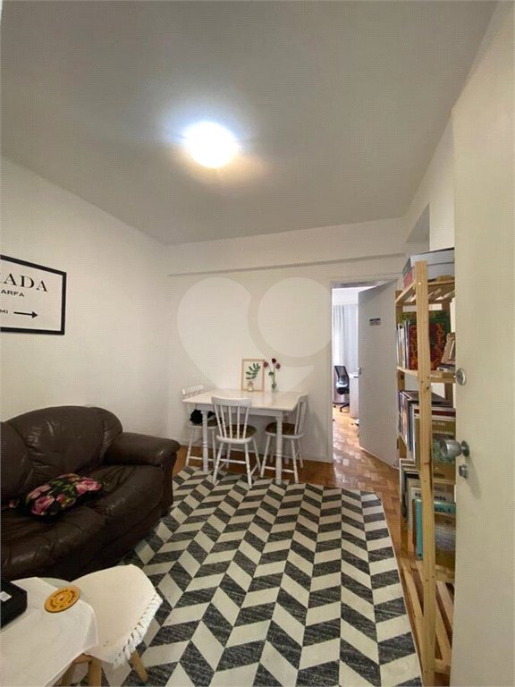Apartamento a venda Paraíso 1 dormitório 1 banheiro 40 metros quadrados