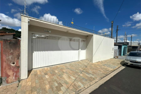 Casa à venda com 3 quartos, Sendo 1 suíte, em Vila Boa Vista, São Carlos, SP