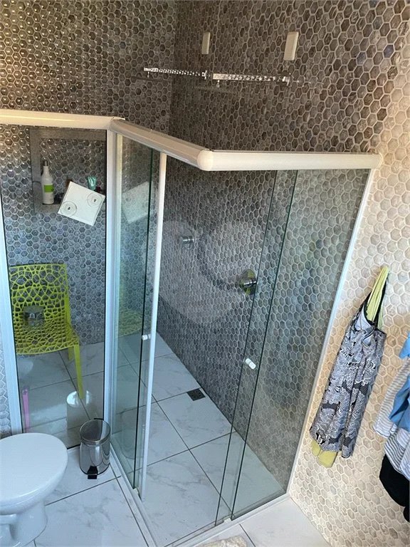 Casa repaginada com piscina no "Condomínio Portal do Bosque" Louveira - SP.