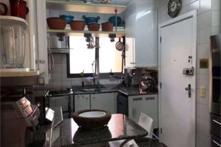 Cobertura à venda com 3 quartos, sendo 1 suíte,  em Vila Andrade, São Paulo, SP