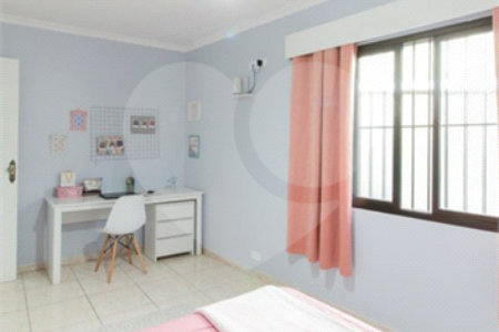 Sobrado à venda com 3 quartos, sendo 1 suíte, em Vila Curuçá, São Paulo, SP