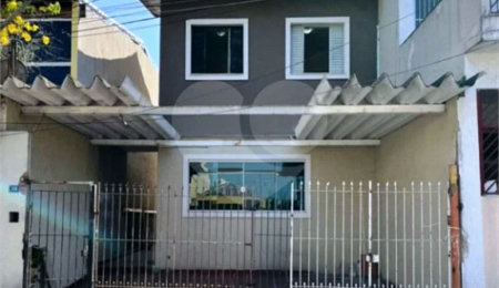 Sobrado à venda com 3 quartos, sendo 1 suíte,  em Jardim Rosa de Franca, Guarulhos, SP