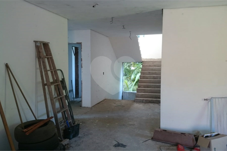 Casa à venda com 5 suítes no condomínio Alpes da Cantareira, Mairiporã - SP