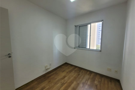 Apartamento à venda com 2 quartos em Vila Anastácio, São Paulo, SP
