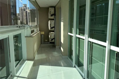 Apartamento à venda com 3 suítes em Vila Suzana, São Paulo, SP