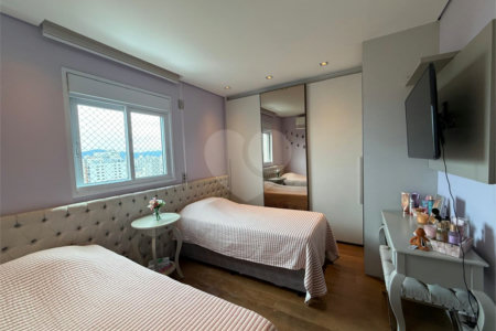 Apartamento à venda com 3 suítes em Santa Teresinha, São Paulo, SP