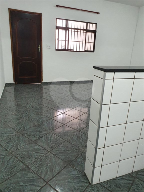 Casa à venda com 4 quartos em Parque Vitória, São Paulo, SP