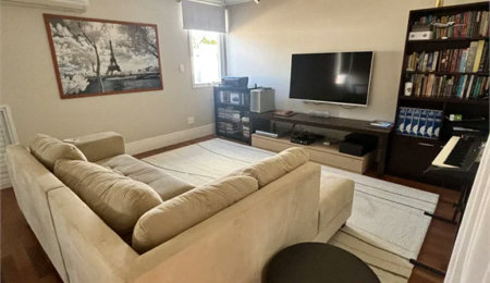 Casa à venda com 4 quartos, sendo 3 suítes,  no condomínio Vila Carmel, São Paulo - SP