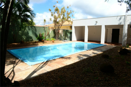 Casa térrea em Araraquara/SP.