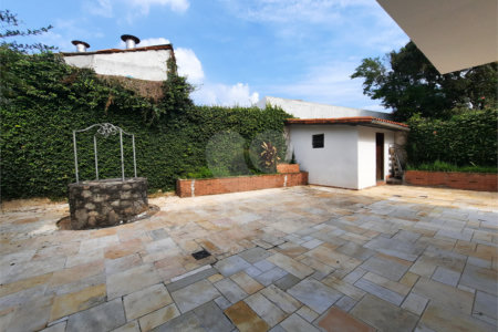 Casa Térrea à venda com 3 suítes em Interlagos, São Paulo, SP