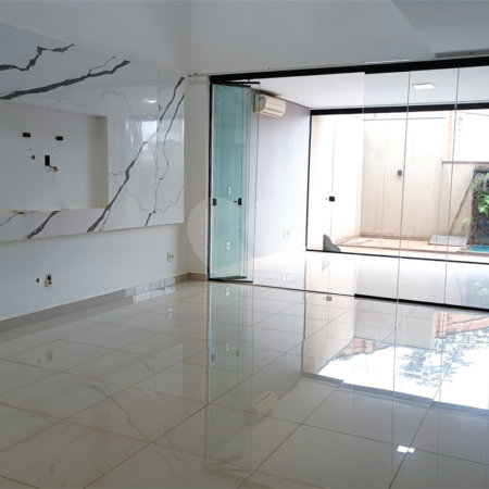 Sobrado à venda com 4 quartos, sendo 1 suíte, em Reserva San Gabriel, Ribeirão Preto, SP