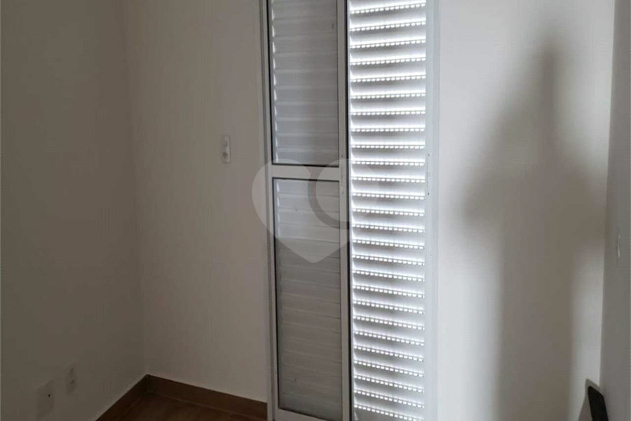 Sobrado à venda com 3 quartos, sendo 1 suíte, em Vila Romero, São Paulo, SP
