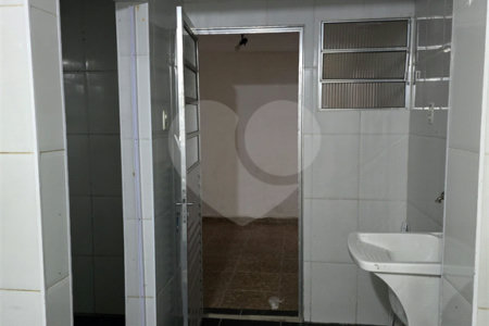 Sobrado à venda ou para alugar com 5 quartos em Jardim Itapura, São Paulo, SP