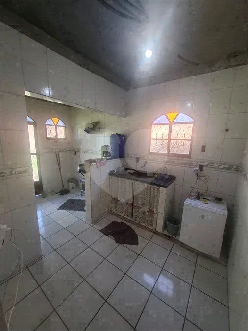 CASA LINEAR PRECISANDO DE REFORMA, 2 QUARTOS COM SUÍTE À VENDA, 121M² DE AREA CONSTRUIDA- CAMPO GRANDE