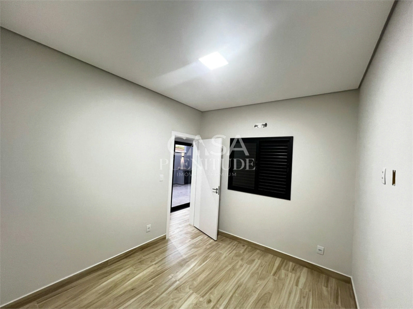 Casa em condomínio à venda com 3 quartos, sendo 2 suítes, em Jardim Novo Horizonte, Sorocaba, SP