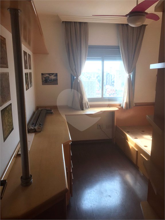 Apartamento à venda com 3 quartos, sendo 1 suíte, em Vila Paulicéia, São Paulo, SP
