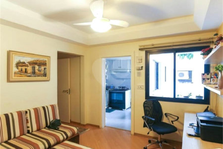 Apartamento à venda com 3 suítes em Jardim Vitória Régia, São Paulo, SP