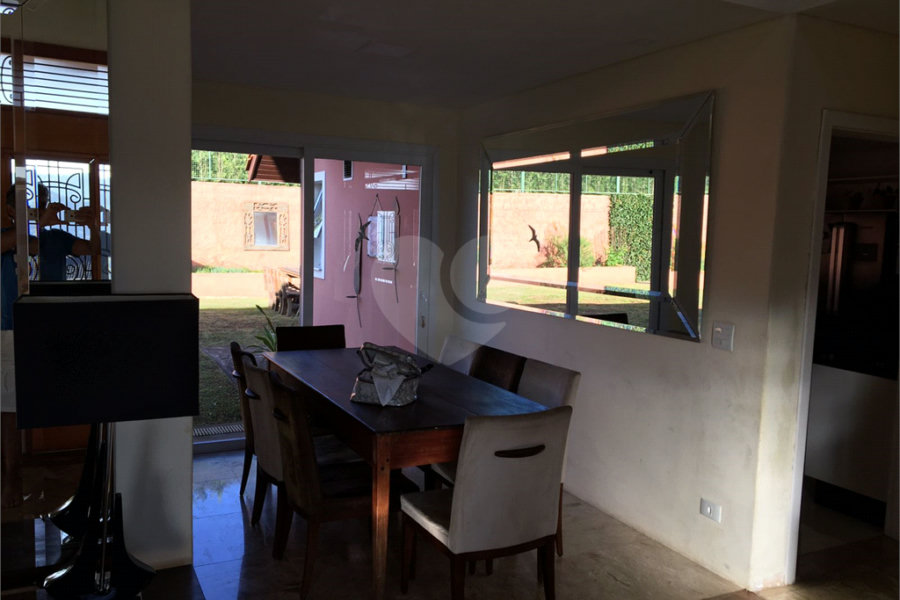 Casa à venda com 3 suítes no condomínio Suíça da Cantareira, Mairiporã - SP
