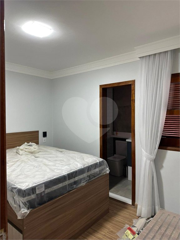 Casa à venda com 3 quartos, sendo 1 suíte, no condomínio Residencial Morada do Horto, São Paulo - SP