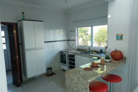 Casa à venda com 3 quartos, sendo 1 suíte, no condomínio Bella Cittá - Villaggio Ii, Mogi das Cruzes - SP