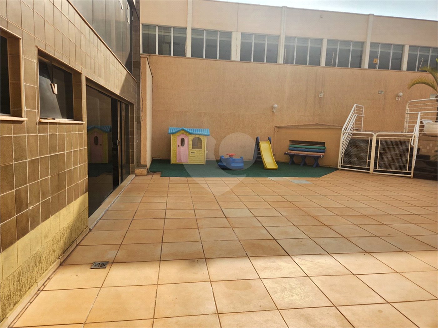 Apartamento à venda com 4 quartos, sendo 2 suítes, no Centro, Araraquara, SP