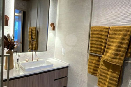 Studio de Alto Padrão no Cobiçado JK Square, Itaim Bibi | 42m², 1 Vaga