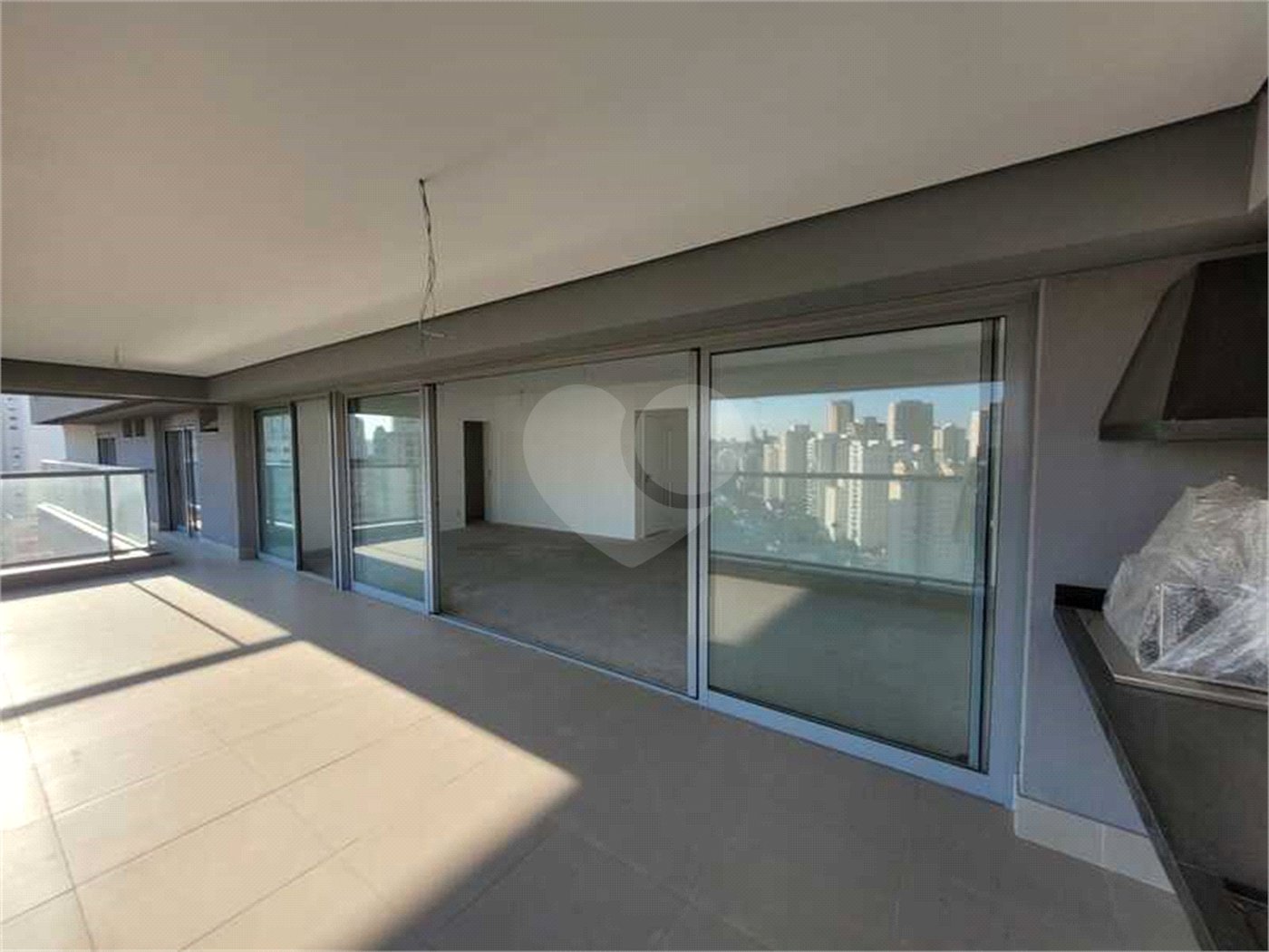 Apartamento à venda com 3 suítes em Água Branca, São Paulo, SP