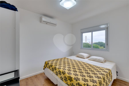 Apartamento à venda com 4 quartos, sendo 2 suítes, em Santo Amaro, São Paulo, SP