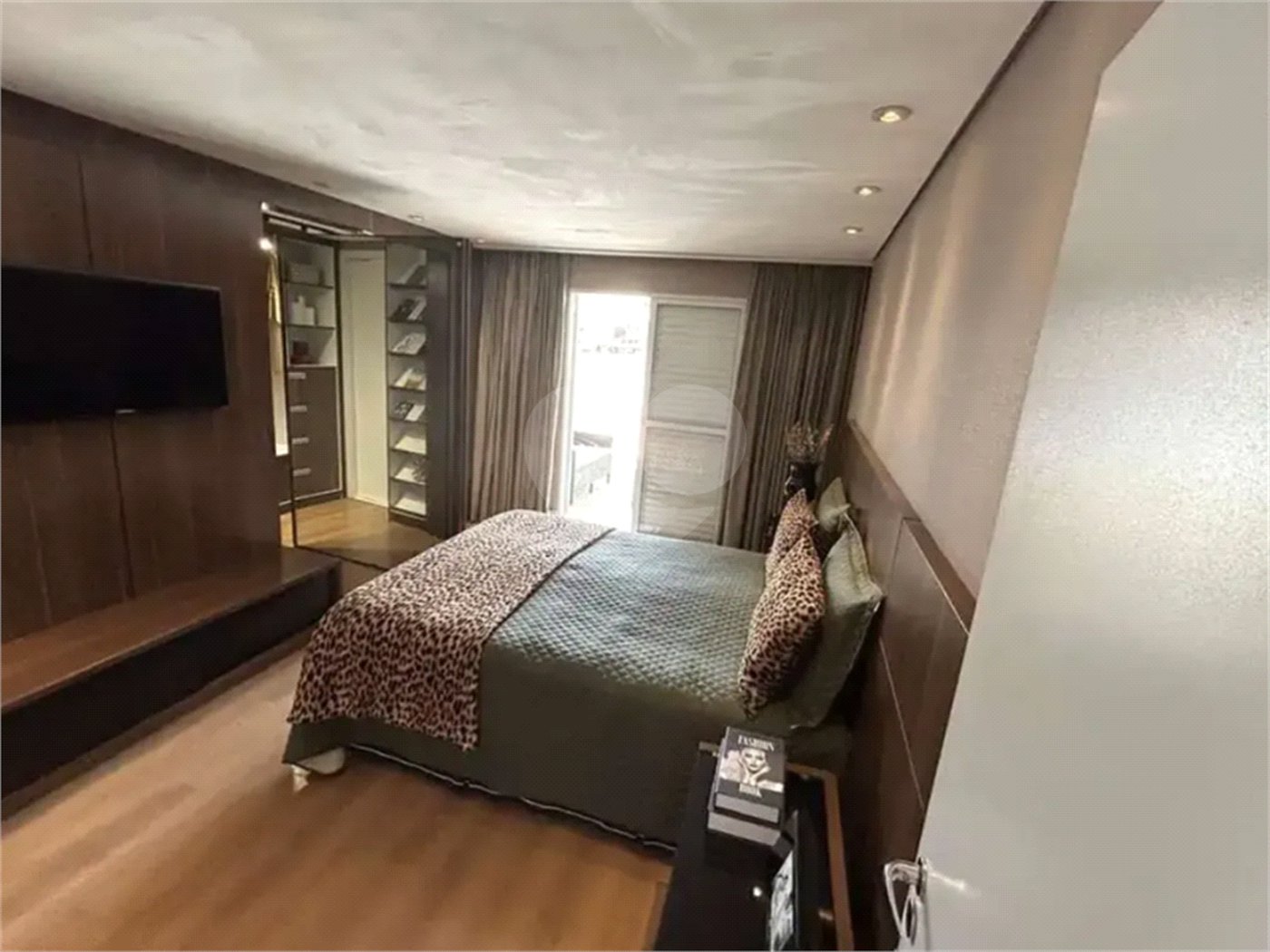 Sobrado à venda com 2 suítes em Vila Clarice, São Paulo, SP