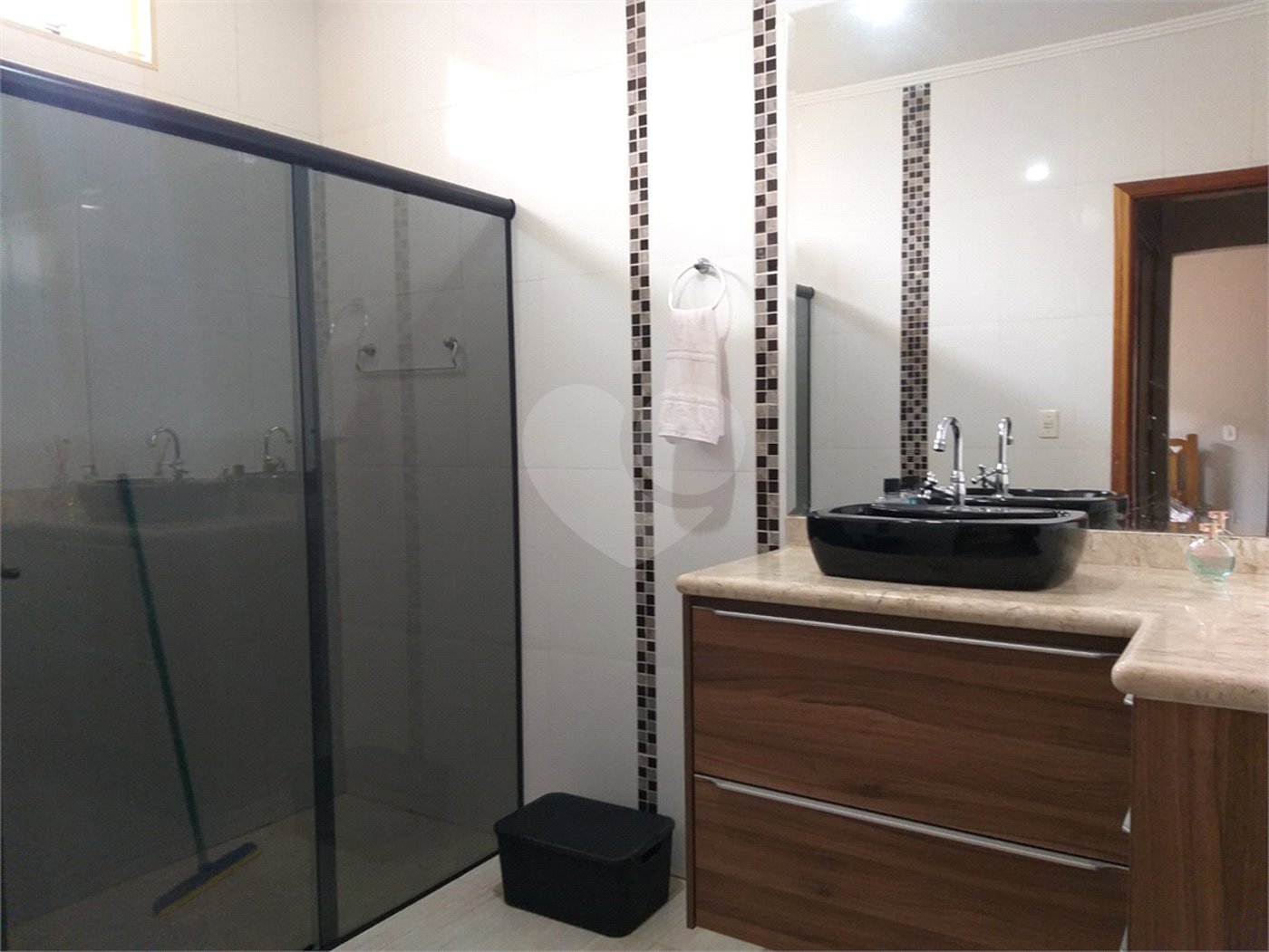 Casa à venda com 3 quartos, sendo 2 suítes, em Jardim das Estações (vila Xavier), Araraquara, SP