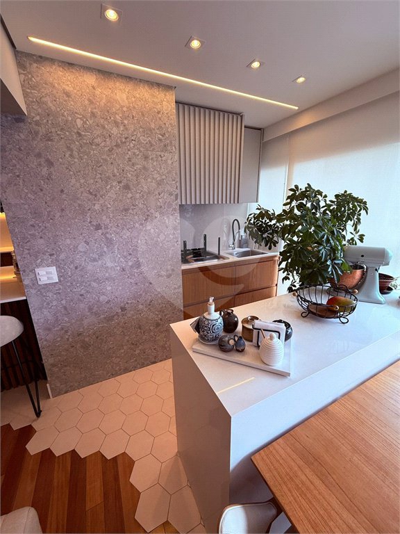 Apartamento à venda com 3 quartos, sendo 1 suíte, em Vila Mariana, São Paulo, SP