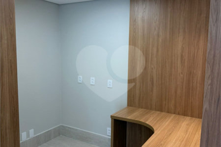 Apartamento à venda com 3 suítes em Vila Olímpia, São Paulo, SP