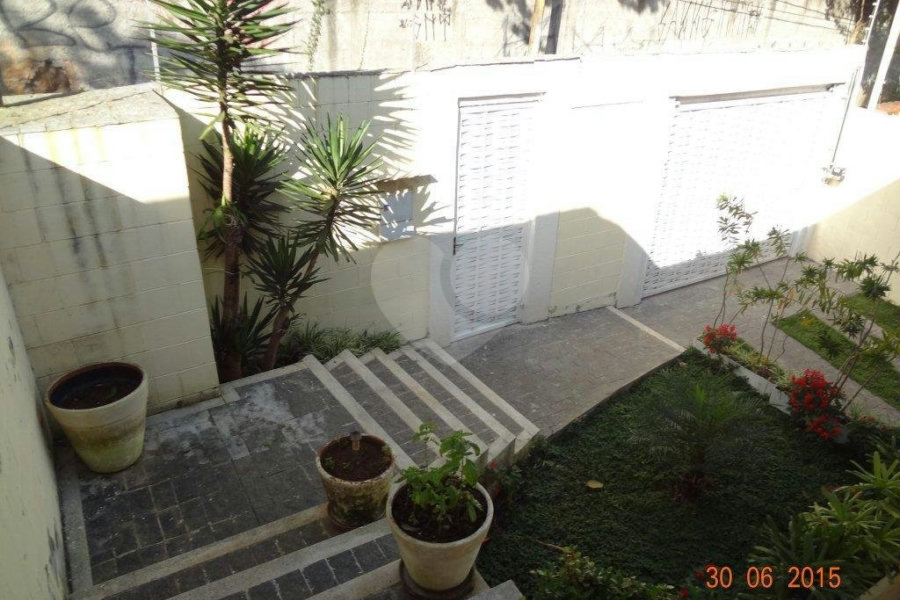 Casa Térrea à venda com 3 quartos, sendo 1 suíte, em Vila Irmãos Arnoni, São Paulo, SP