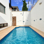 Casa à venda com 3 quartos, sendo 1 suíte, no condomínio Vila das Emboabas, São Paulo - SP
