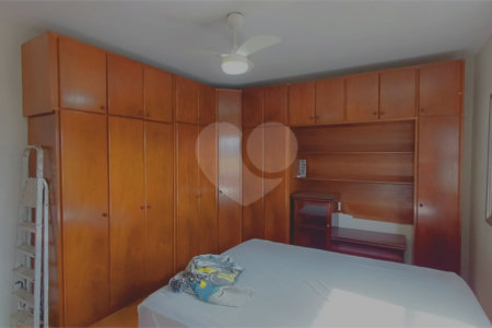 Sobrado à venda com 3 quartos em Bonfim, Osasco, SP
