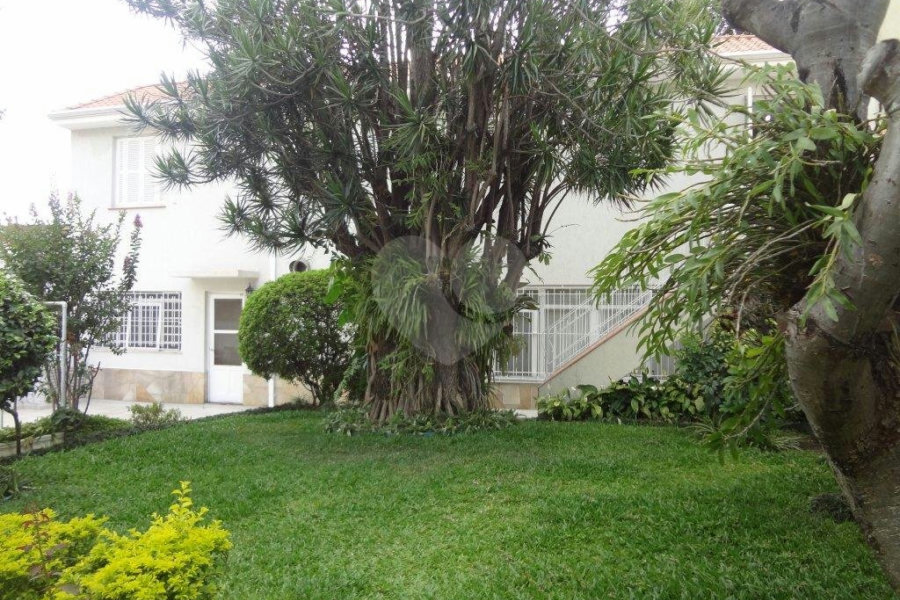 Sobrado à venda com 3 quartos em Santana, São Paulo, SP