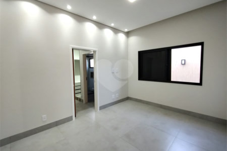 Casa à venda com 3 suítes no condomínio Residencial Golden Ville, Itapetininga - SP