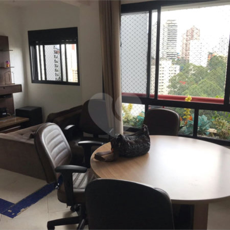 Apartamento à venda com 2 quartos, sendo 1 suíte, em Vila Andrade, São Paulo, SP