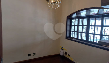 Sobrado à venda ou para alugar com 4 quartos, sendo 1 suíte,  em Barro Branco (zona Norte), São Paulo, SP