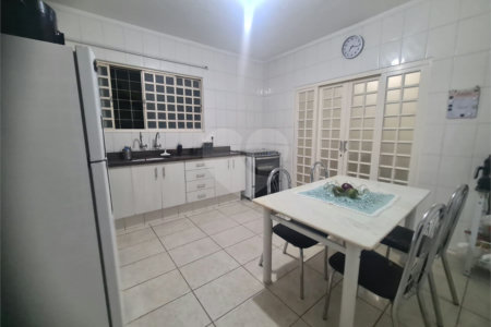 Sala à venda com 2 quartos, sendo 1 suíte,  no Centro, Itapetininga, SP