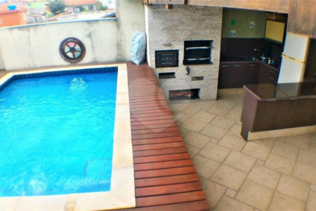 Casa à venda com 5 suítes no condomínio Travessa Tenente Ariston de Oliveira,4, São Paulo - SP