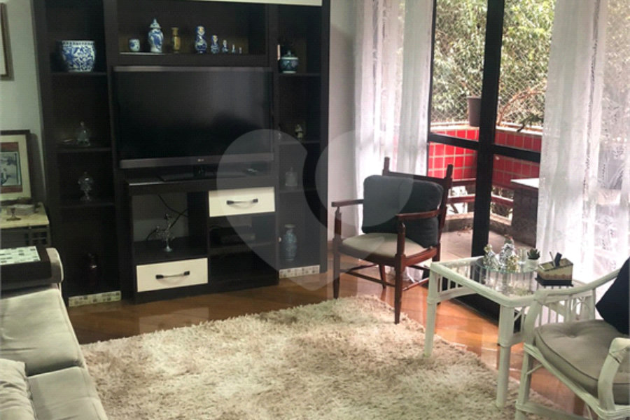 Apartamento à venda com 3 quartos, sendo 1 suíte, em Saúde, São Paulo, SP